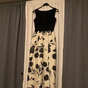 Stunning classic vintage handmade black & white tulip dress